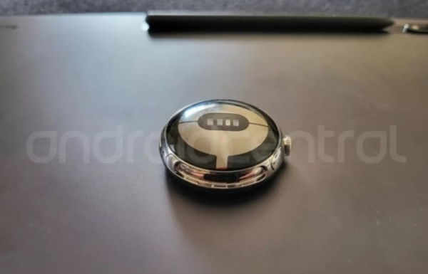 Відвідувач ресторану знайшов прототип смарт-годинника Google Pixel Watch