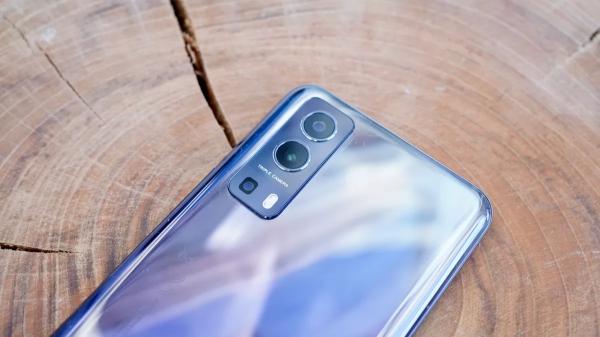 Обзор Vivo Y52 5G