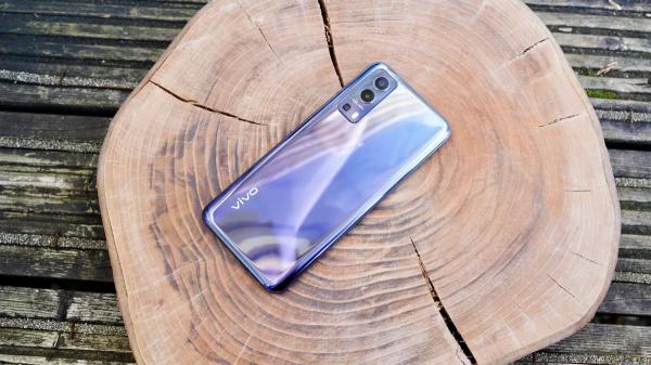 Обзор Vivo Y52 5G