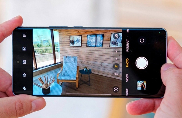 Обзор Oppo Reno10 5G: смартфона со стильной внешностью и множеством различий