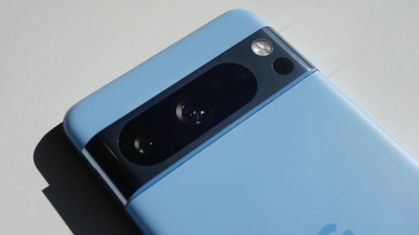 Samsung Galaxy S24 Ultra против Google Pixel 8 Pro: основные отличия