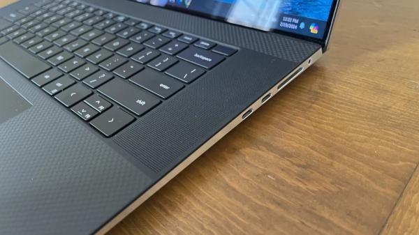 Обзор Dell XPS 17 (9730): большой и стильный