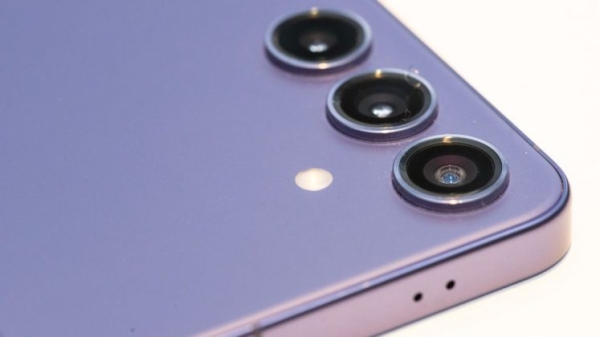 Samsung Galaxy S24 против Samsung Galaxy S24 Plus: сравнение двух субфлагманов