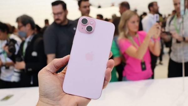Samsung Galaxy S24 против iPhone 15: основные различия