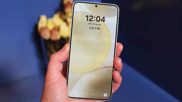 Samsung Galaxy S24 против iPhone 15: основные различия